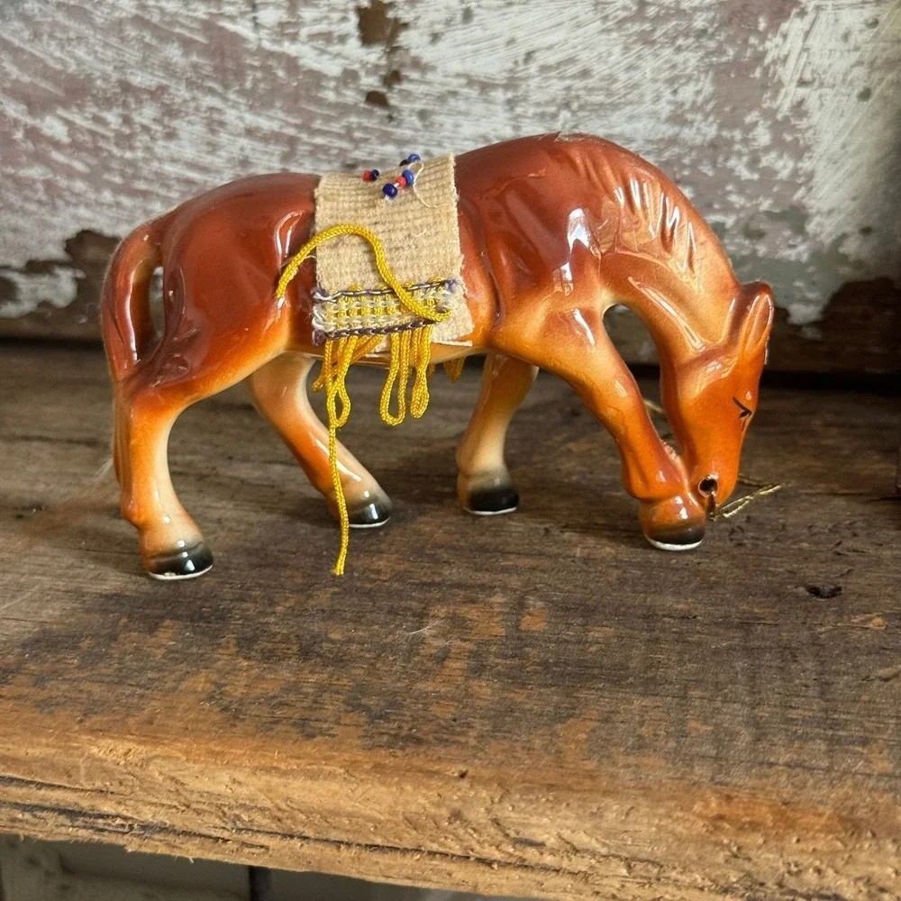Vintage Enesco Japan Ceramic Grazing Horse Figurine Beaded Saddle Blanket 5